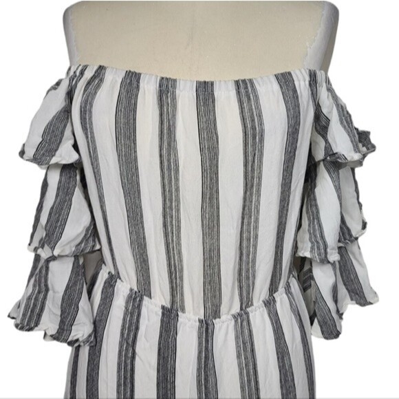 Flying Tomato Off Shoulder Striped White Gray Jumpsuit XS - Picture 2 of 8